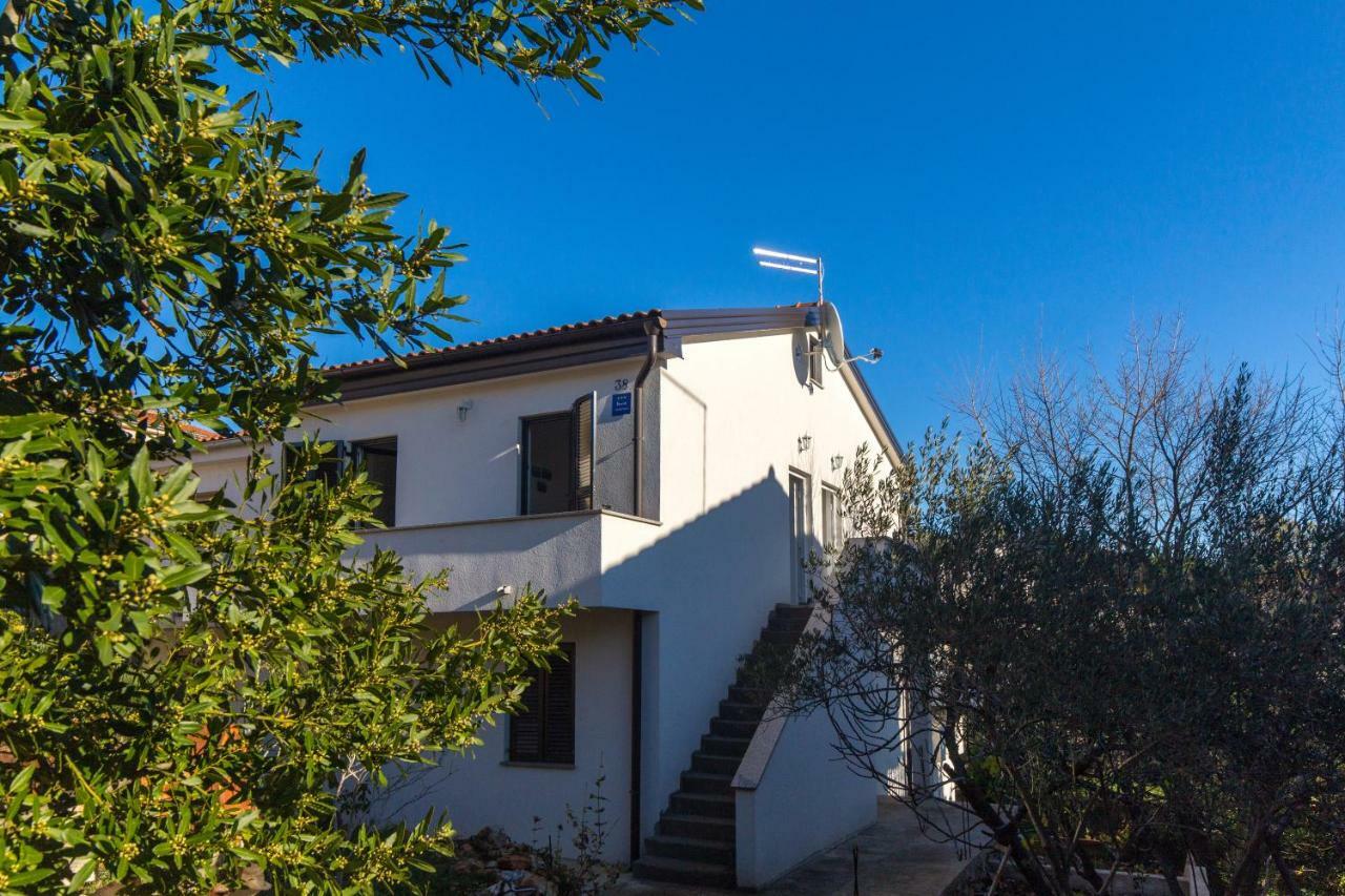 Apartments Karen Krk Town Εξωτερικό φωτογραφία