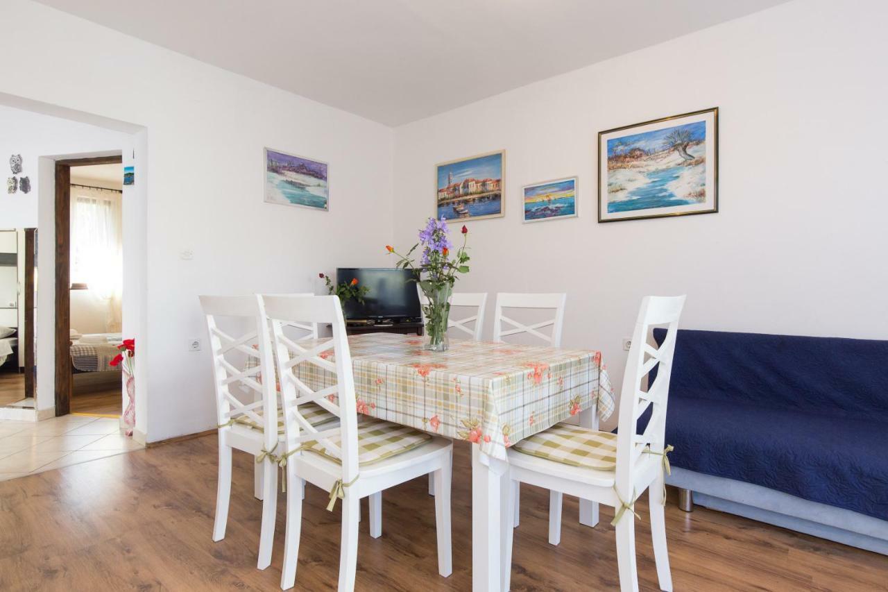 Apartments Karen Krk Town Εξωτερικό φωτογραφία