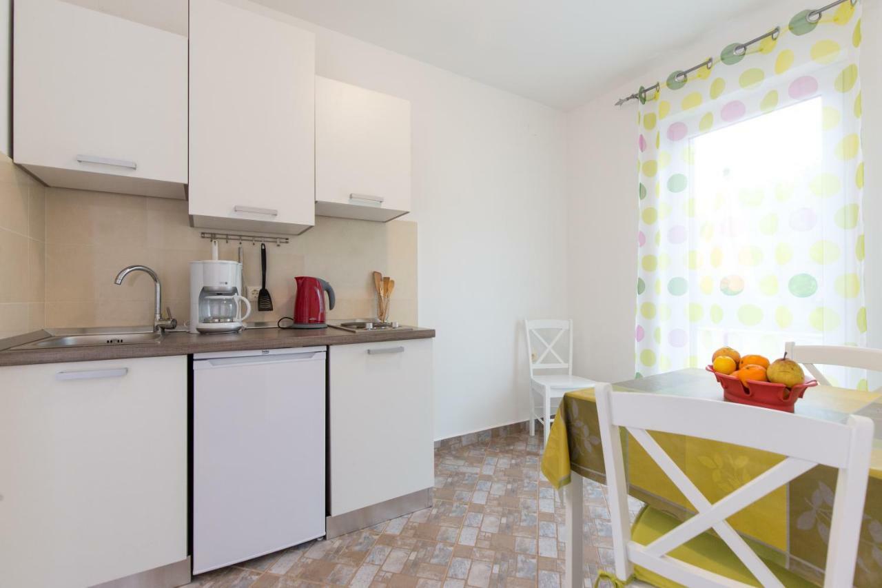 Apartments Karen Krk Town Εξωτερικό φωτογραφία