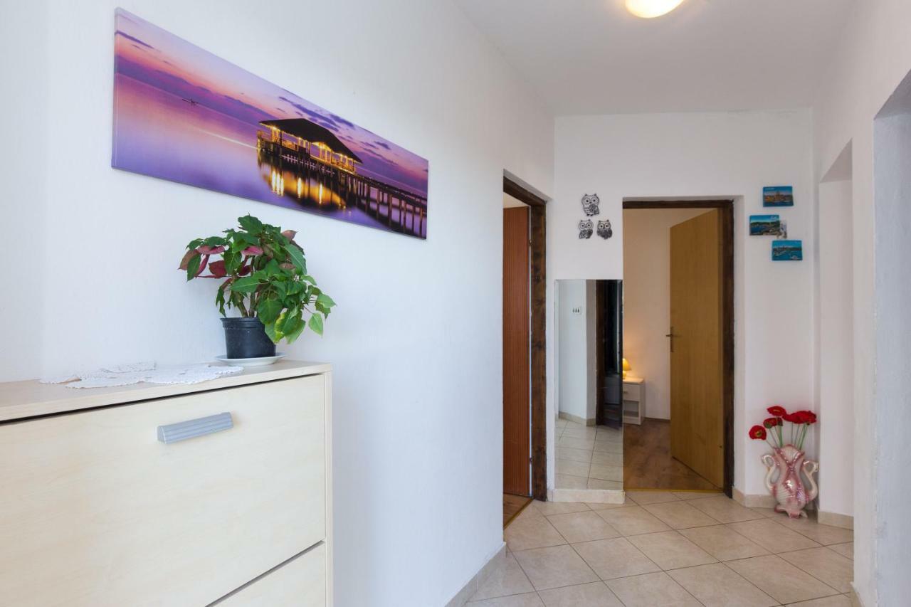 Apartments Karen Krk Town Εξωτερικό φωτογραφία
