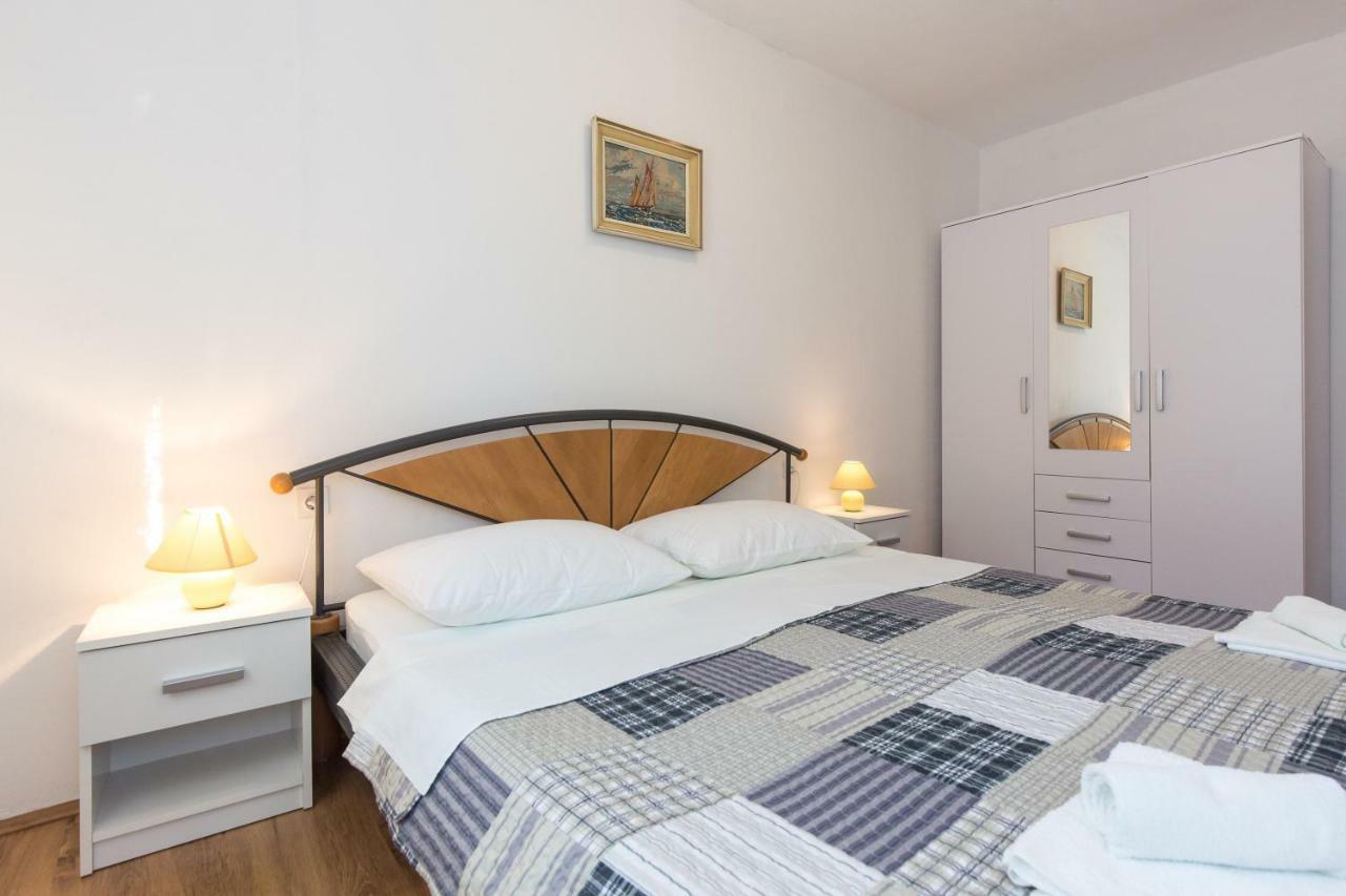 Apartments Karen Krk Town Εξωτερικό φωτογραφία