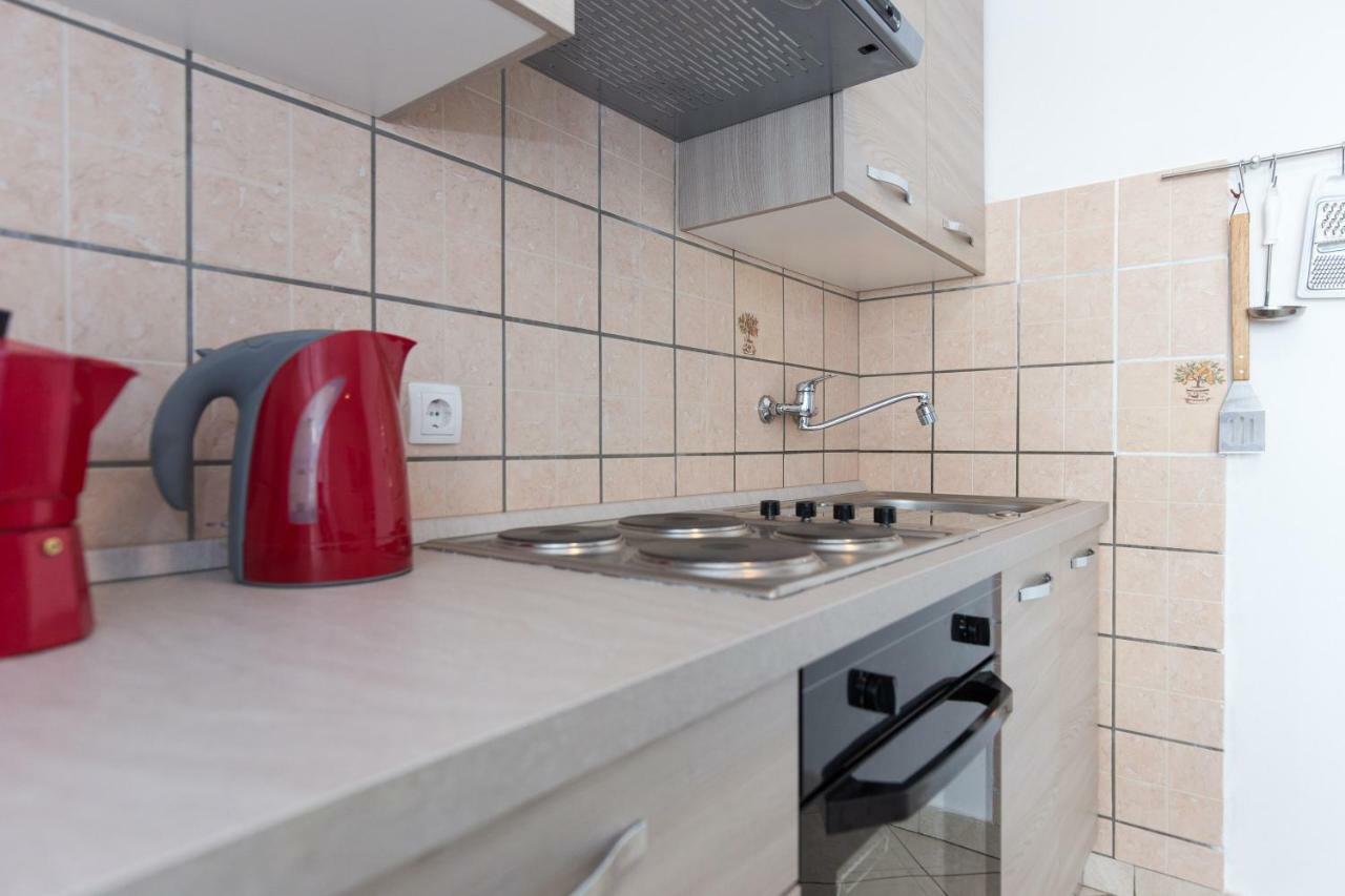 Apartments Karen Krk Town Εξωτερικό φωτογραφία